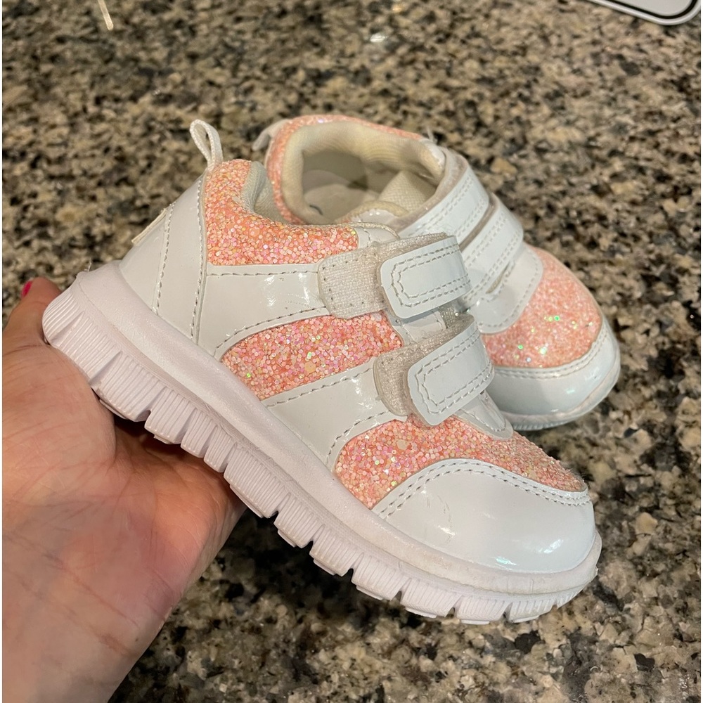 Velcro sneakers